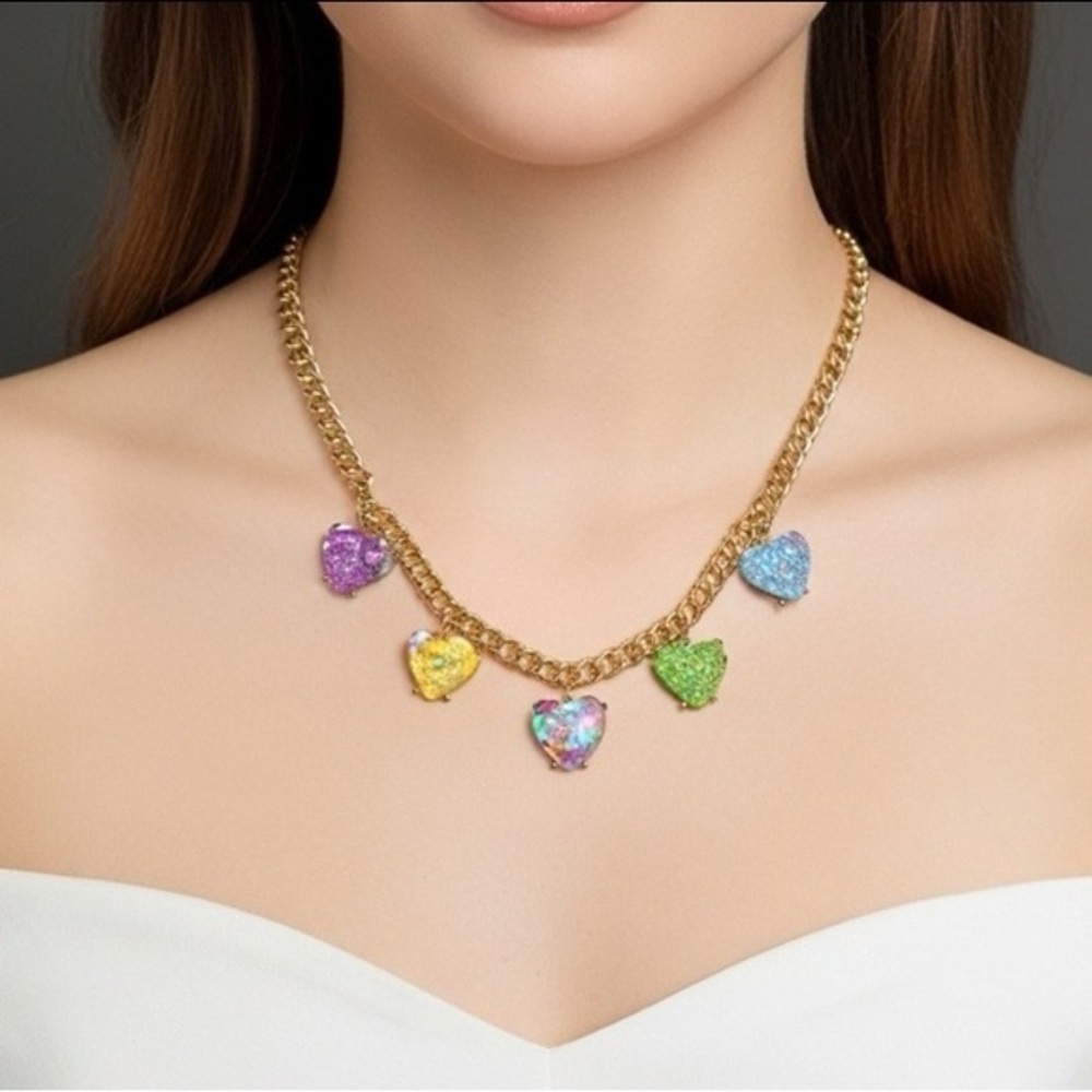 Macy’s hearts bloom necklace, gold finish link chain⛓️💥w/multicolor hearts